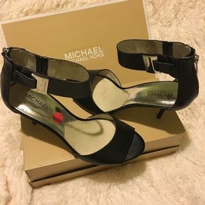 Michael Michael Kors Shoes/Guiliana Open Toe